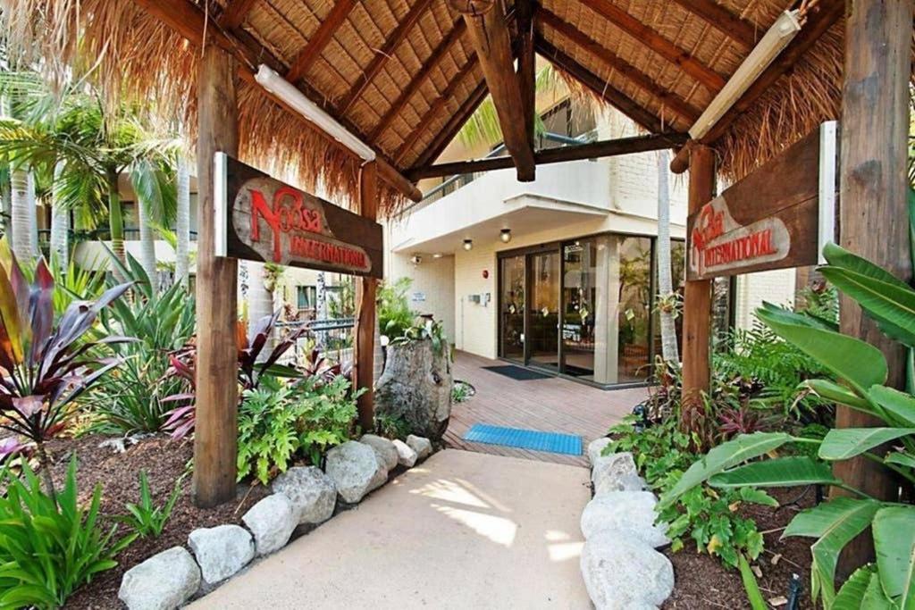 Haven On Noosa Hill - Sunset Views, Pools, Spa Εξωτερικό φωτογραφία